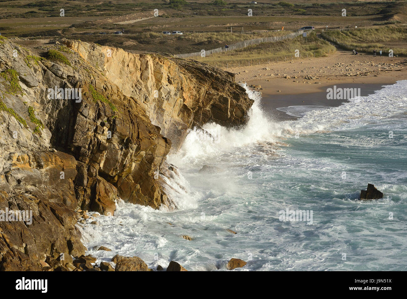 Steigende Flut an der wilden Küste, Port Bara Beach Quiberon Halbinsel (Morbihan, Bretagne, Frankreich). Stockfoto