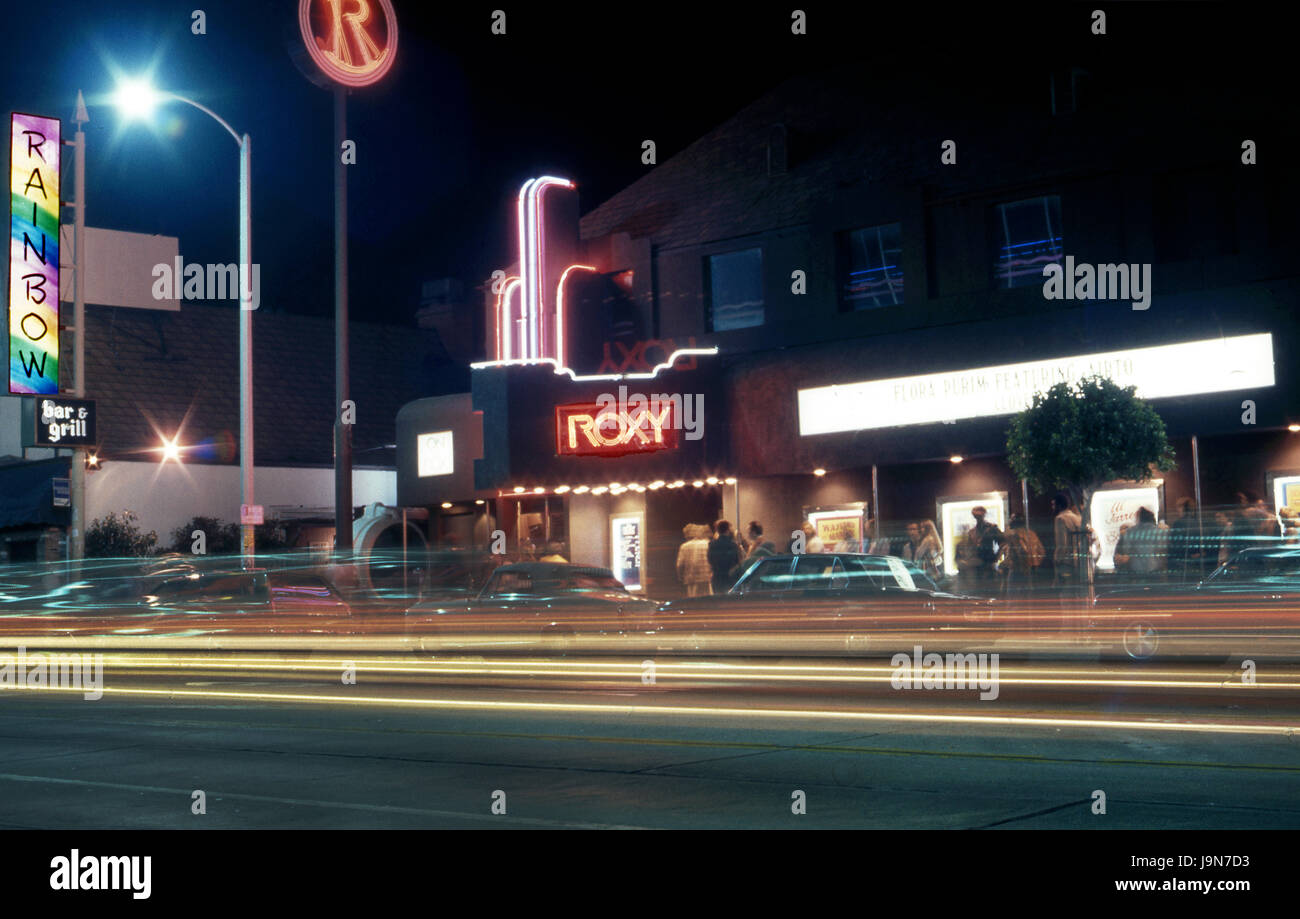Nachtansicht der Roxy und Rainbow Clubs am Sunset Strip in Los Angeles, ca. 1980 Stockfoto