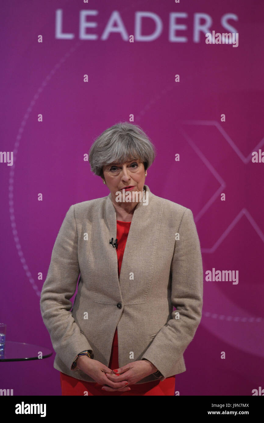 Premierminister Theresa Mai Teilnahme an BBC1s Fragestunde Führer Special präsentiert von David Dimbleby vom Campus der University of York. Stockfoto