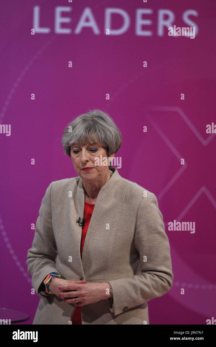 Premierminister Theresa Mai Teilnahme an BBC1s Fragestunde Führer Special präsentiert von David Dimbleby vom Campus der University of York. Stockfoto