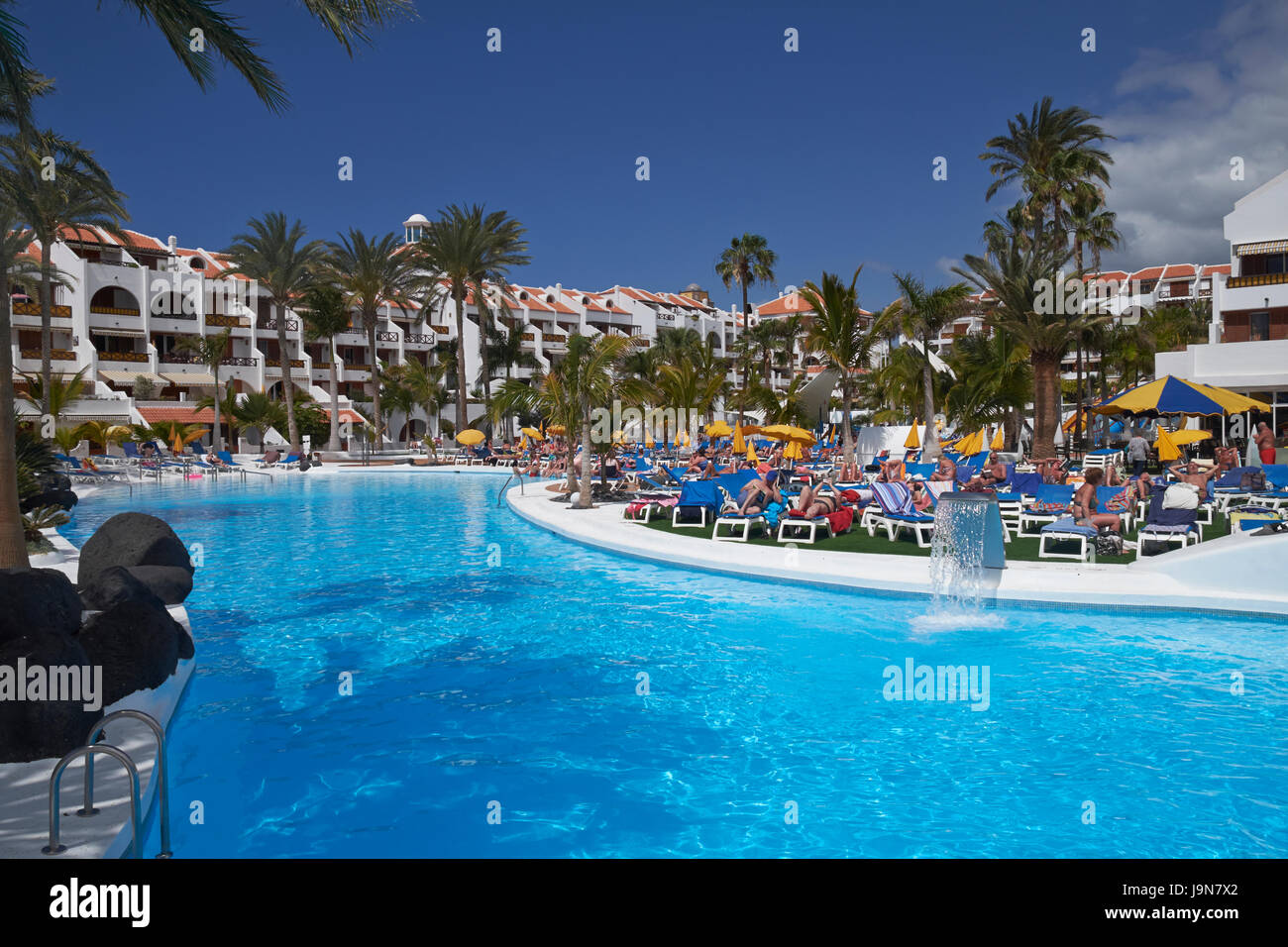 Schwimmbad im Parque Santiago, Playa de Las Americas, Teneriffa, Spanien. Stockfoto