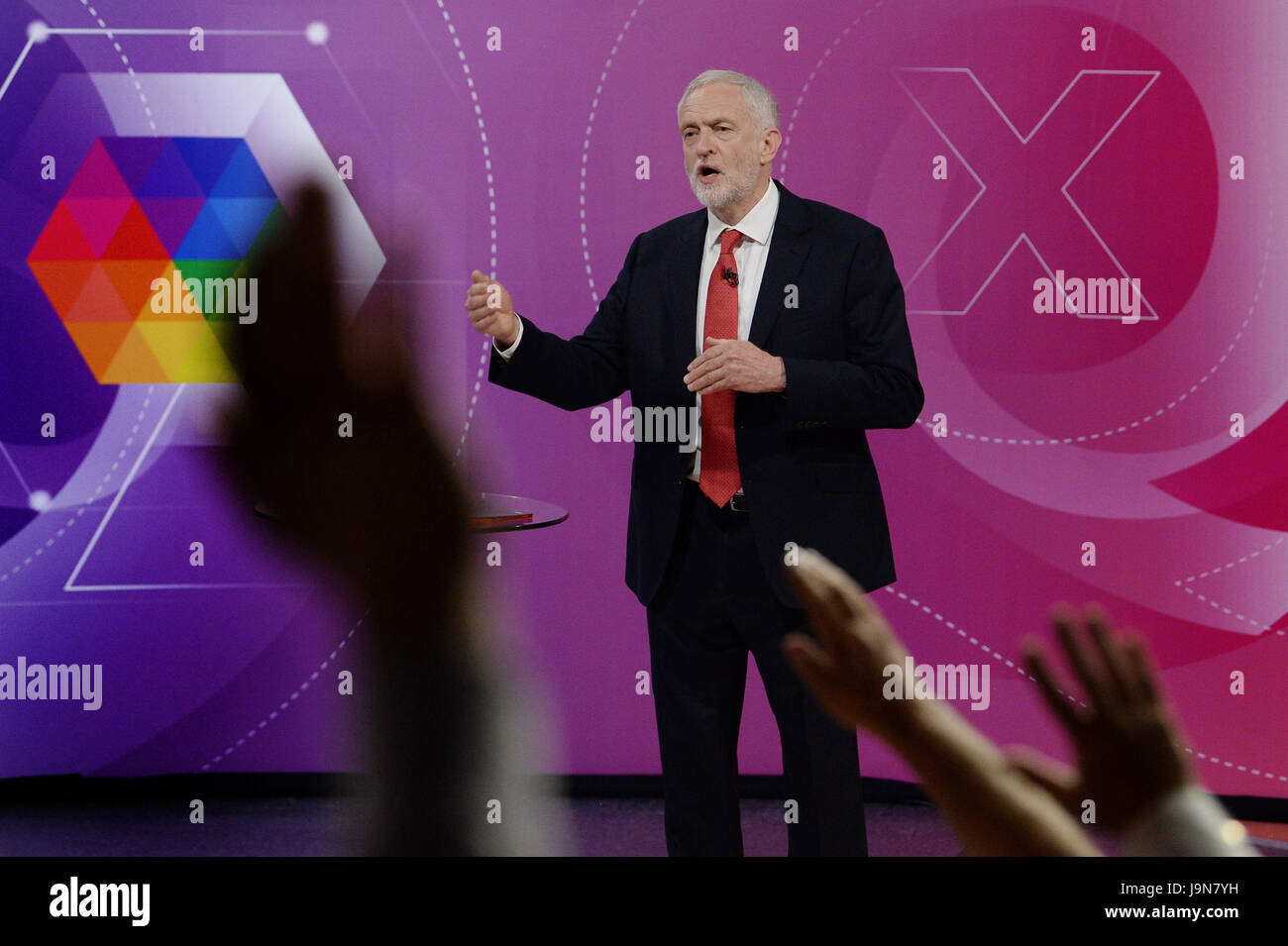 Labour-Chef Jeremy Corbyn Teilnahme an BBC1s Fragestunde Führer Special präsentiert von David Dimbleby vom Campus der University of York. Stockfoto