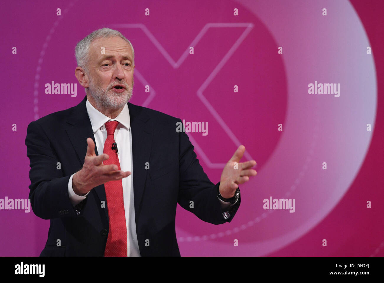 Labour-Chef Jeremy Corbyn Teilnahme an BBC1s Fragestunde Führer Special präsentiert von David Dimbleby vom Campus der University of York. Stockfoto