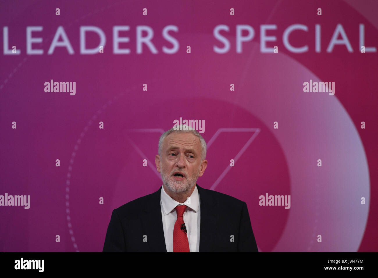 Labour-Chef Jeremy Corbyn Teilnahme an BBC1s Fragestunde Führer Special präsentiert von David Dimbleby vom Campus der University of York. Stockfoto