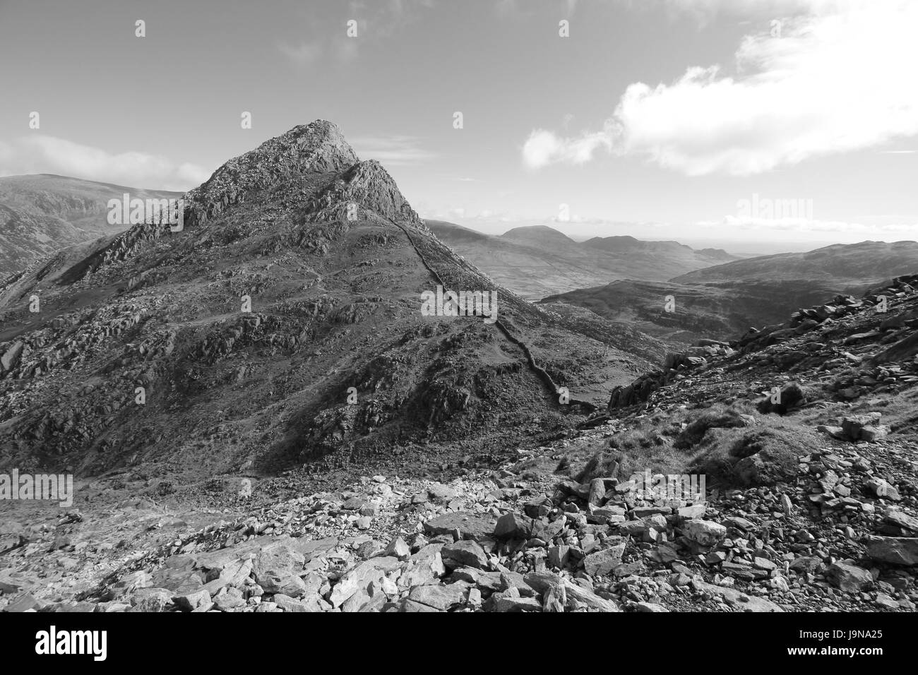 Täler und Berge von Wales gebadet im Sonnenlicht und einladende exploration Stockfoto