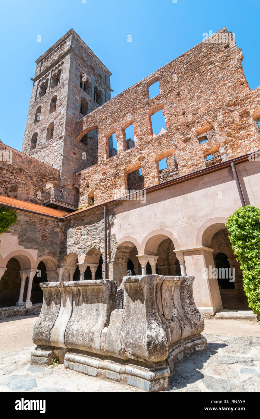 Blick auf das Kloster Sant Pere de Rodes, Girona, Katalonien Stockfoto