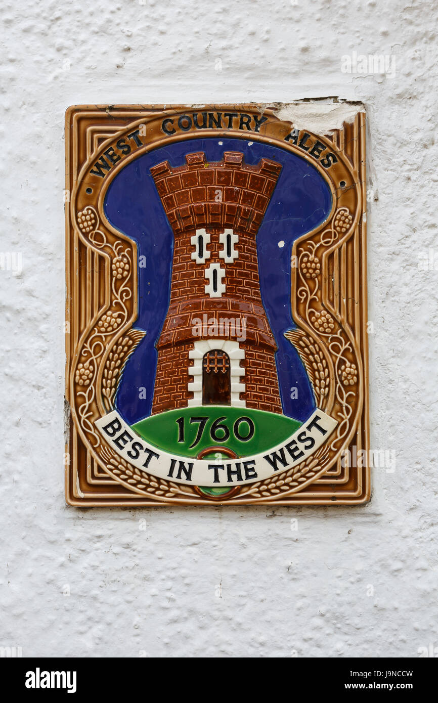 Werbung Plakette für West Country Ales an einer Kneipe Wand in Brockweir, Wald des Dekans, Gloucestershire Stockfoto