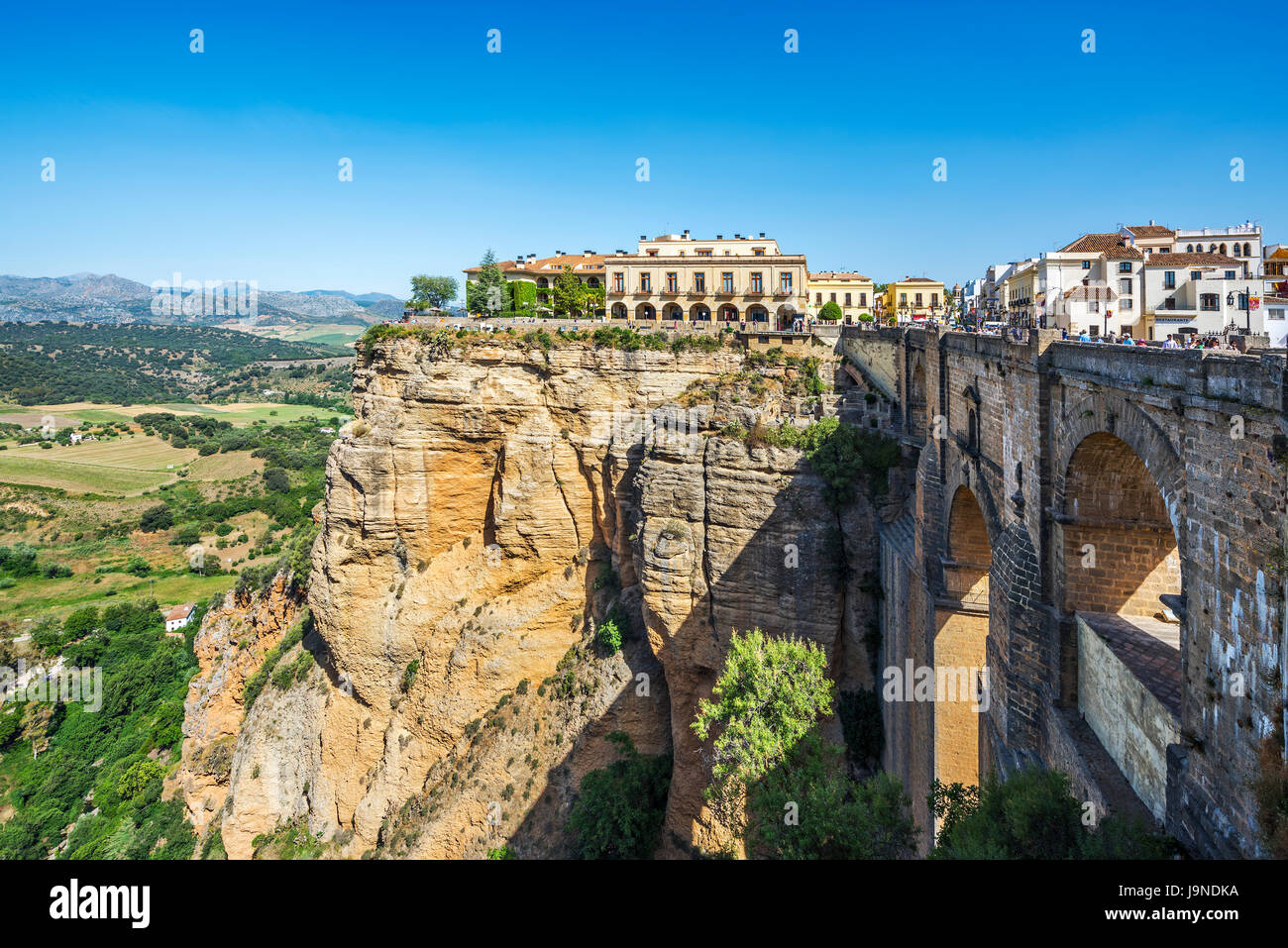 Puente Nuevo (neue Brücke) über die El Tajo Schlucht des Flusses Guadalevin in Ronda, Andalusien, Spanien, Europa Stockfoto