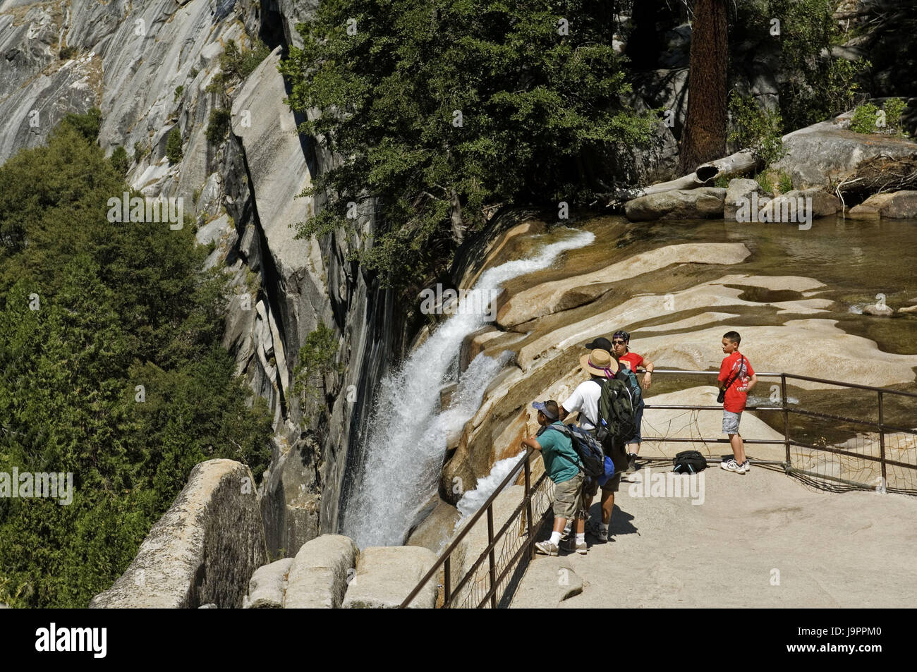 USA, Kalifornien, Yosemite-Nationalpark, 'Vernal Falls', Tourist, Stockfoto