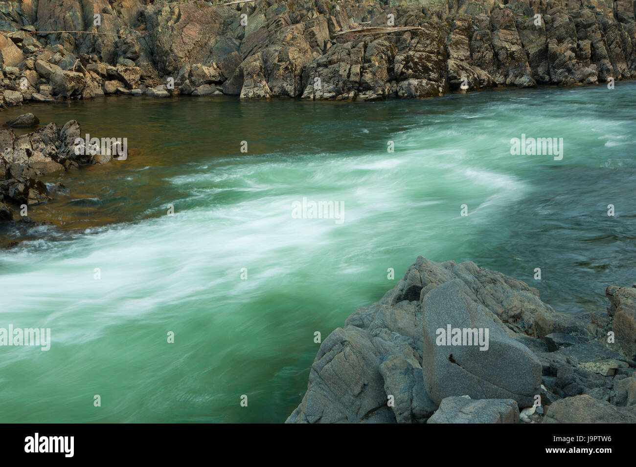 Illinois Wild and Scenic River entlang wenig Falls Trail, Siskiyou National Forest, Oregon Stockfoto