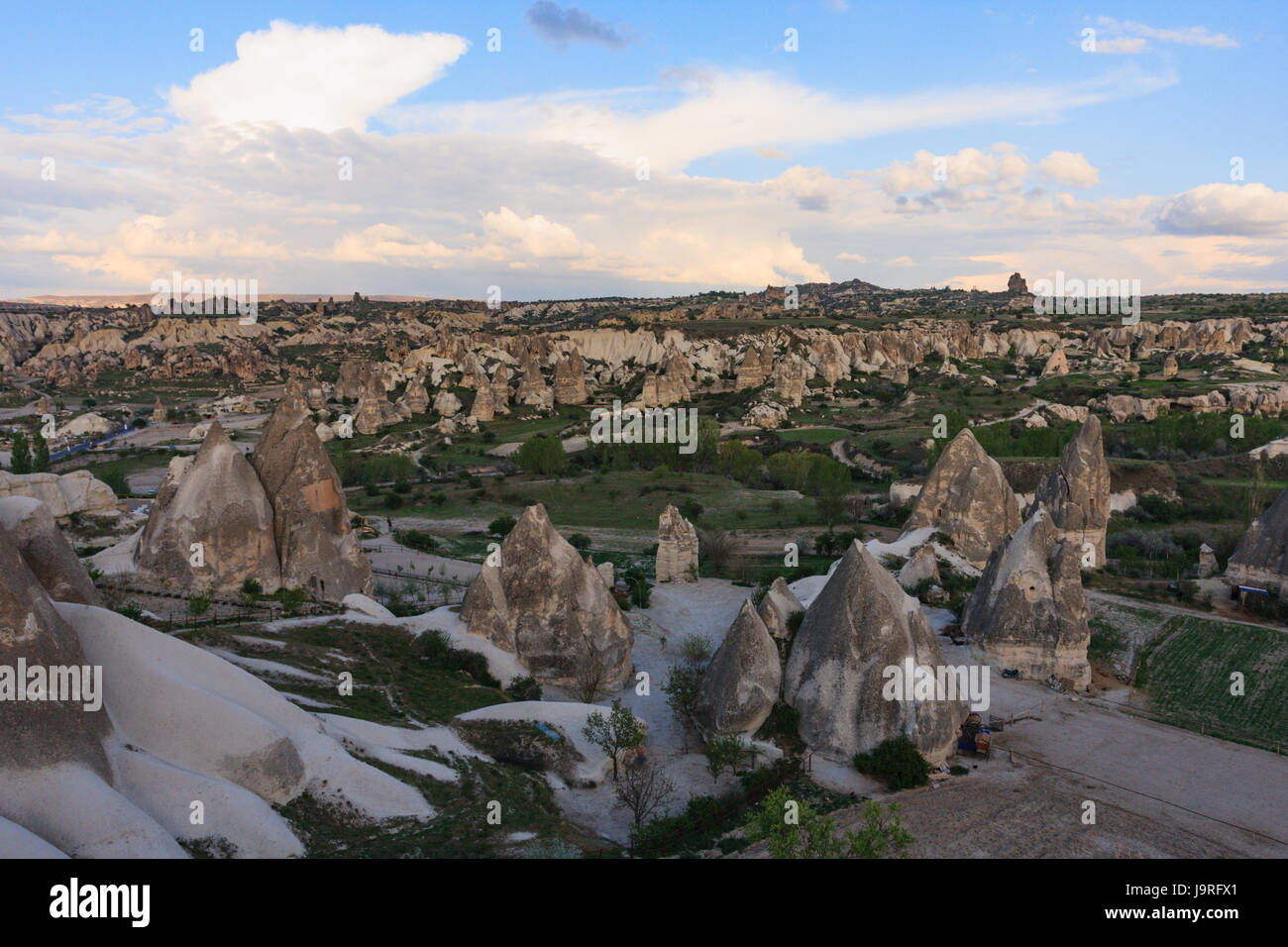 Horizontalen Schuss Blick Fee Schornstein Tal in Kappadokien Stockfoto