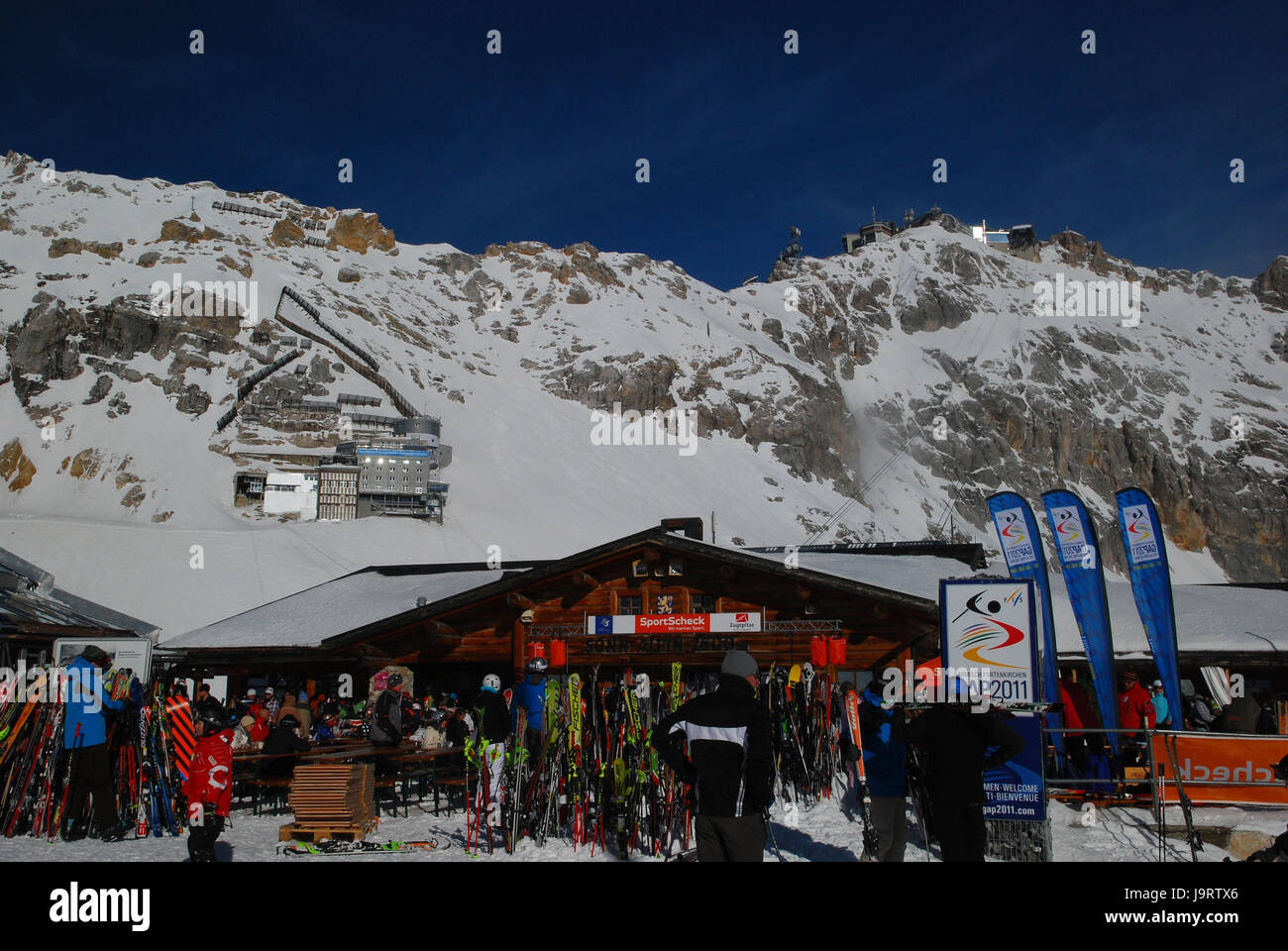 Deutschland, Bayern, Zugspitze, Zugspitze niederdeutschen Sonnalpin, Zugspitze Gipfel, Winter Stockfoto