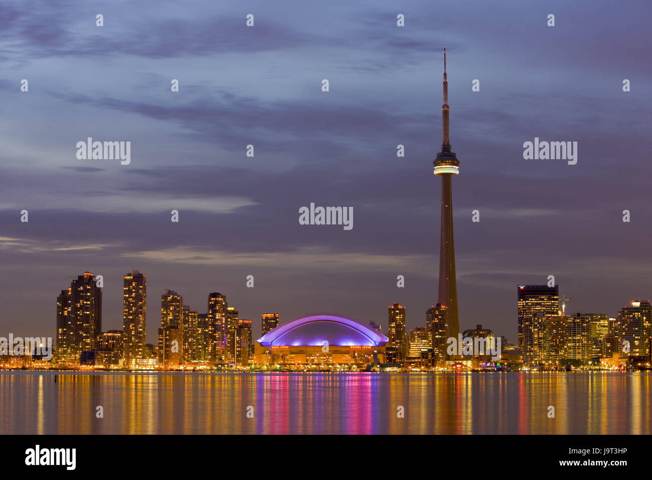 Stadt Und See In Nordamerika www.alamy.de
