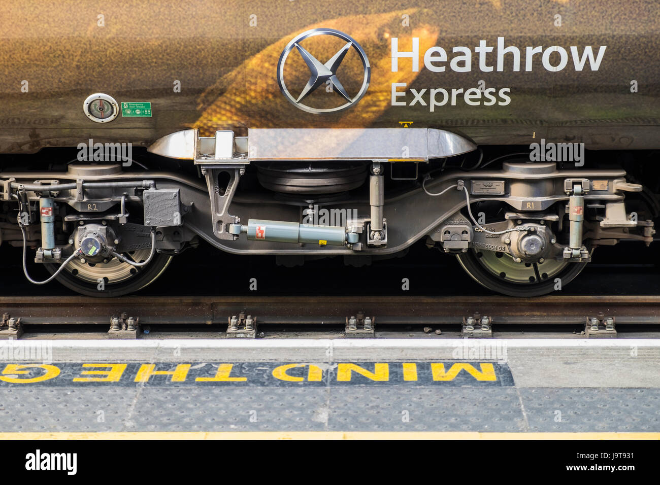 Heathrow Express Zug am Bahnhof Paddington, City of Westminster, London, England, Vereinigtes Königreich Stockfoto