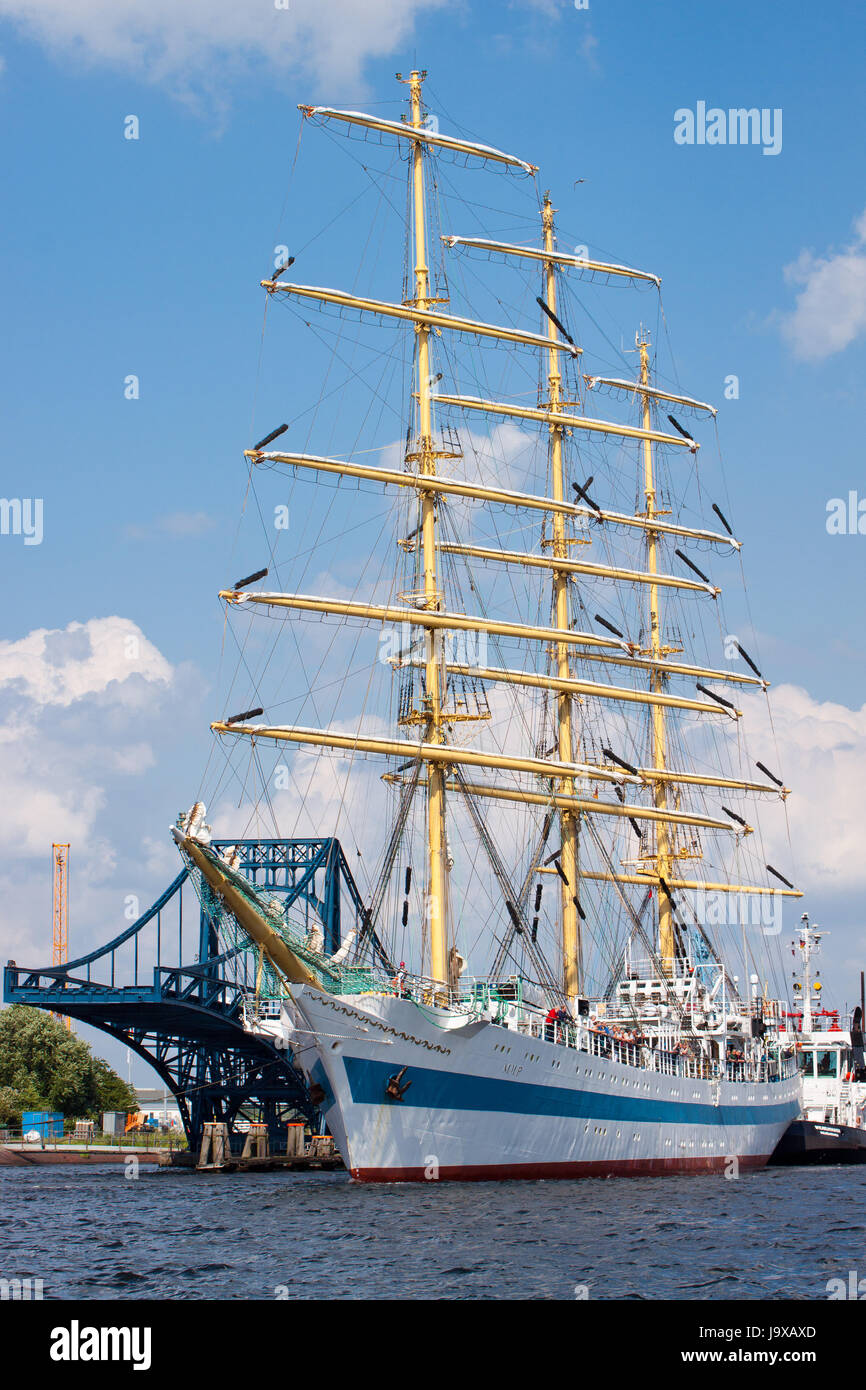 Schiffe, Segelschiff, Segelboot, Ruderboot, Boot, Wasserfahrzeuge, Segelschiff, Stockfoto