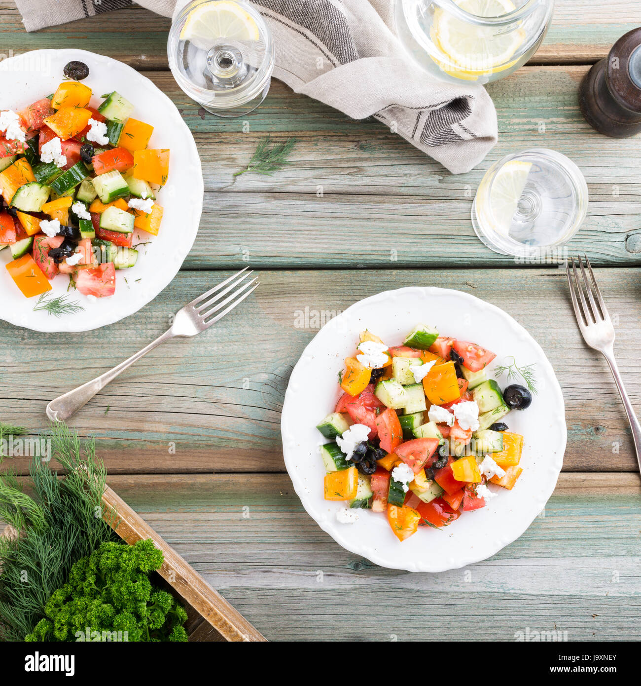 Salat mit weichen Ziegenkäse Stockfoto