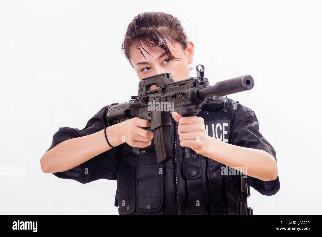 Chinesische Polizistin mit Selbstladegewehr Stockfotografie - Alamy