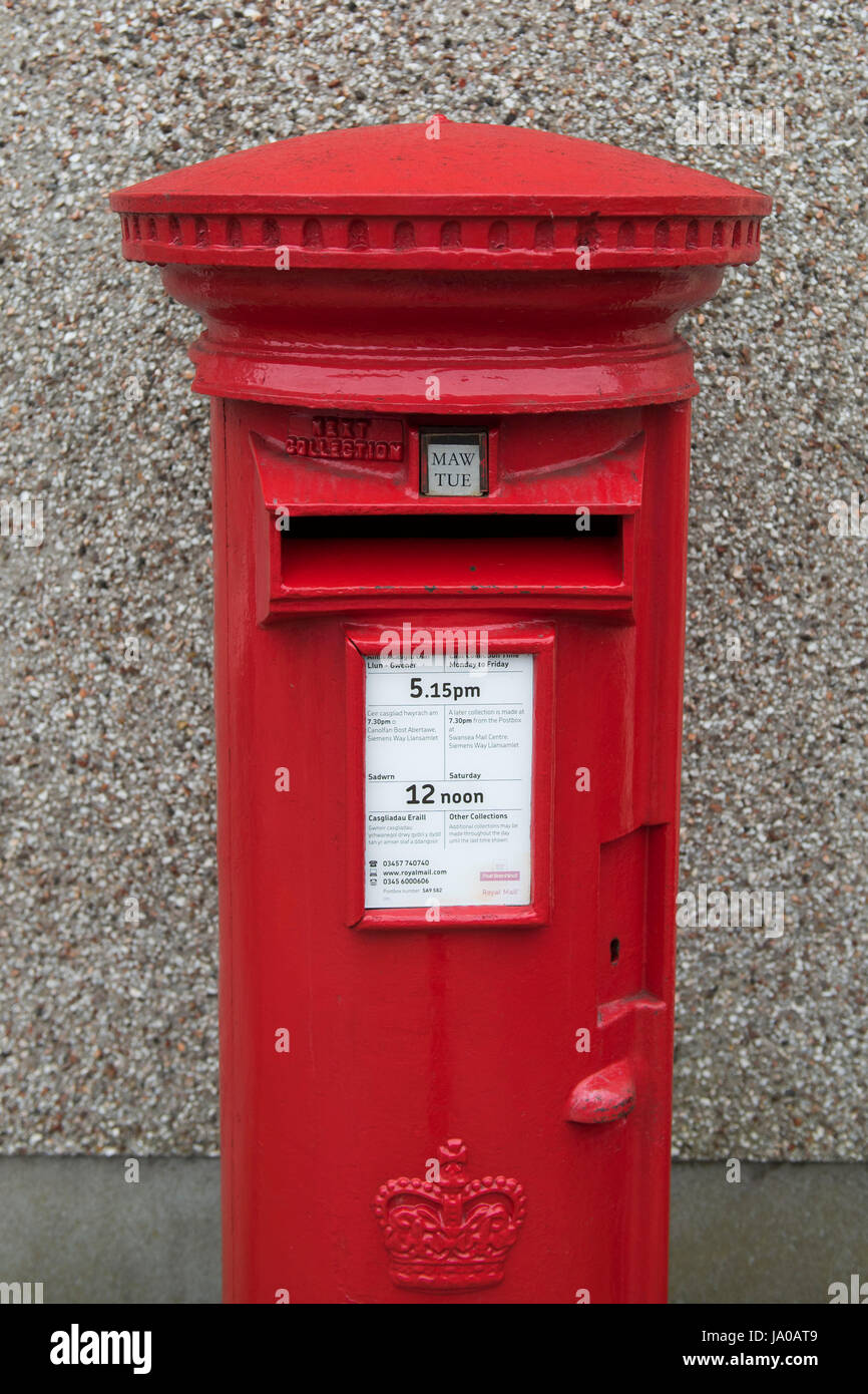 Eine rote Royal Mail-Postfach. Stockfoto