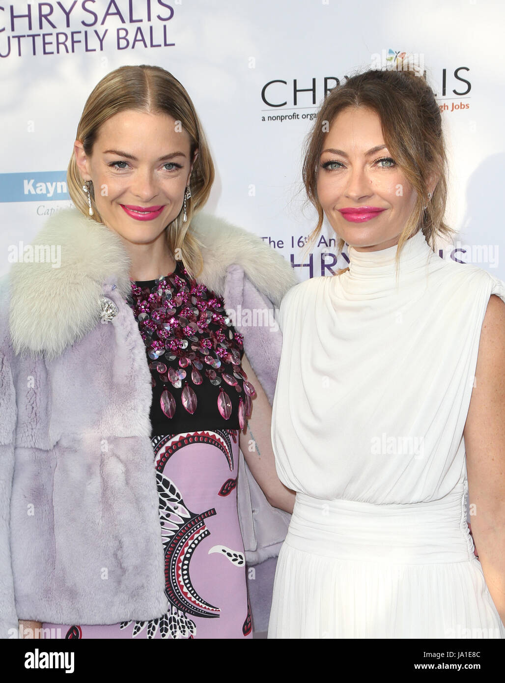 BRENTWOOD, CA Juni 03-Jaime King, Rebecca Gayheart-Dane, am 16. jährlichen Chrysalis-Butterfly-Ball in Privathaus, Kalifornien am 3. Juni 2017. Bildnachweis: Faye lernen/MediaPunch Credit: MediaPunch Inc/Alamy Live-Nachrichten Stockfoto