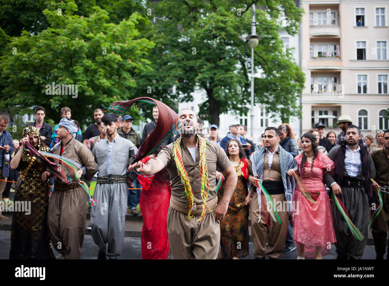 Berlin, Deutschland. 4. Juni 2017. Simon Becker/Le Pictorium - Karneval der Kulturen Berlin 2017-04/06/2017 - Deutschland/Berlin/Berlin - Berliner Karneval der Kulturen präsentieren und kulturelle Vielfalt der Stadt - trotz des Wetters zu feiern. Bildnachweis: LE PICTORIUM/Alamy Live-Nachrichten Stockfoto