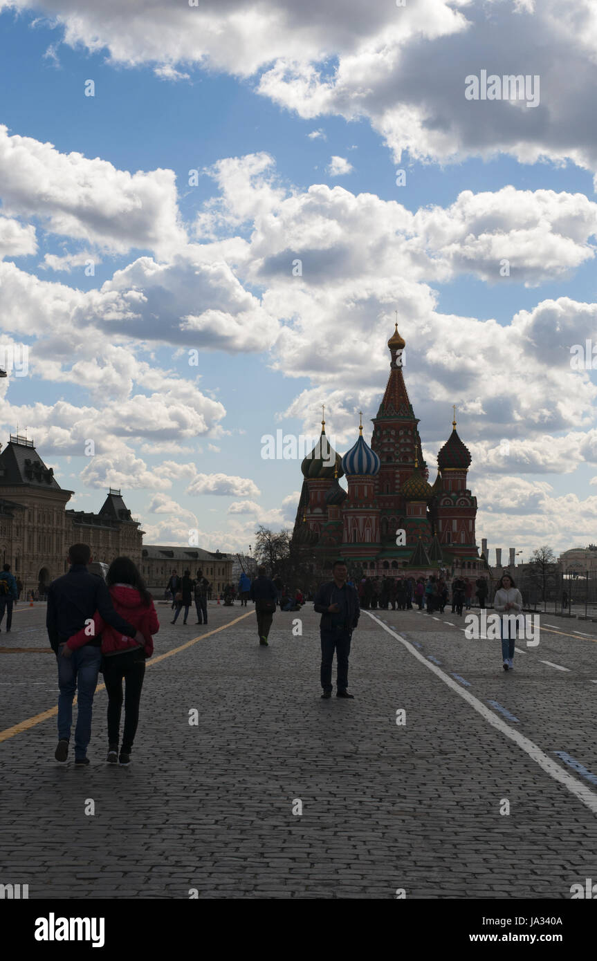 Moskau, Russland: Ansicht der Basilius Kathedrale, errichtet der weltberühmten russischen orthodoxen Kirche auf dem Roten Platz im Auftrag von Zar Ivan der schreckliche Stockfoto