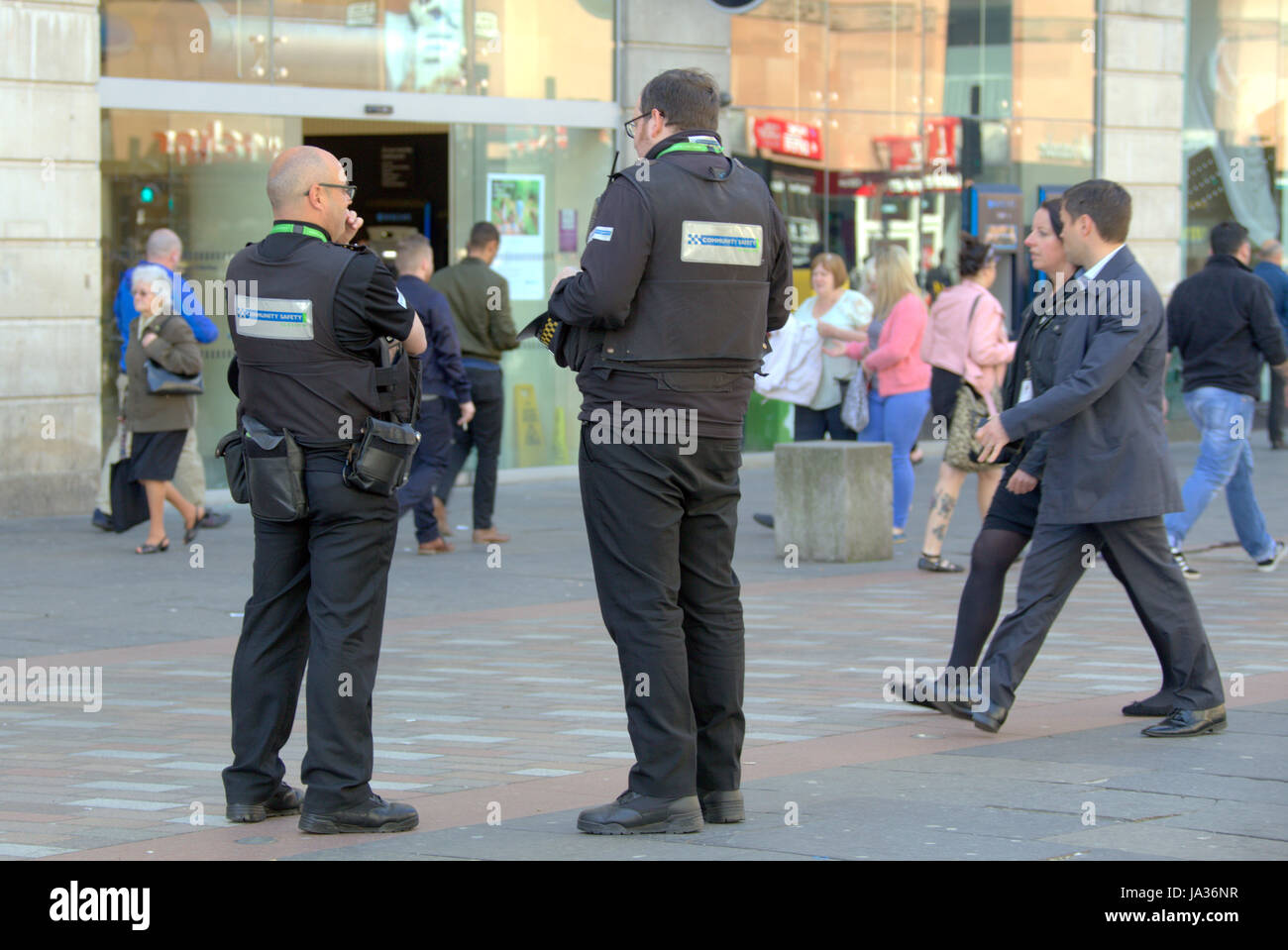 Gemeinschaft Offiziere auf den Straßen von Glasgow Stockfoto