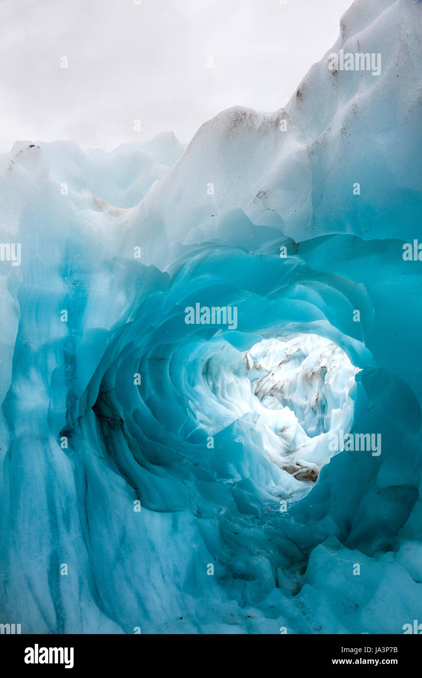 Eis, Bogen oder Loch in der Oberfläche von einem Gletscher, Fox Glacier, Südinsel, Neuseeland Stockfoto