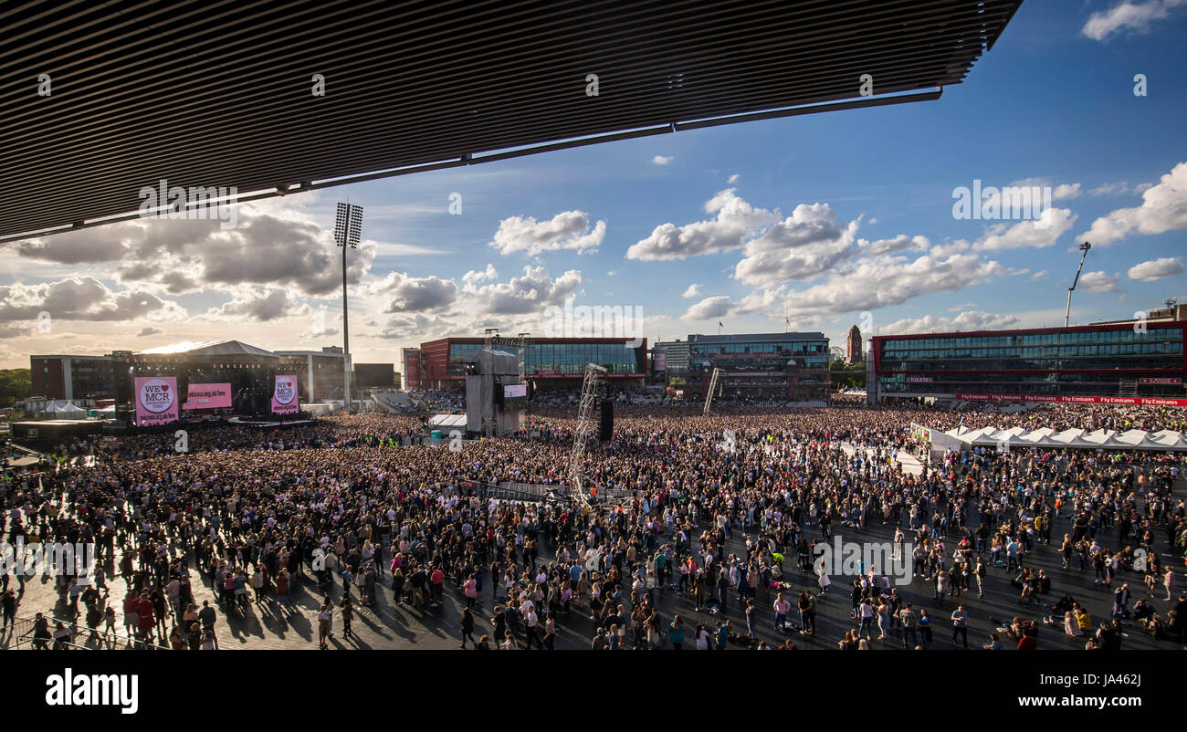 Allgemeine Ansicht während der einen Liebe Manchester Benefiz-Konzert für die Opfer des Manchester Arena-Terror-Anschlag im Emirates Old Trafford, Greater Manchester. Stockfoto