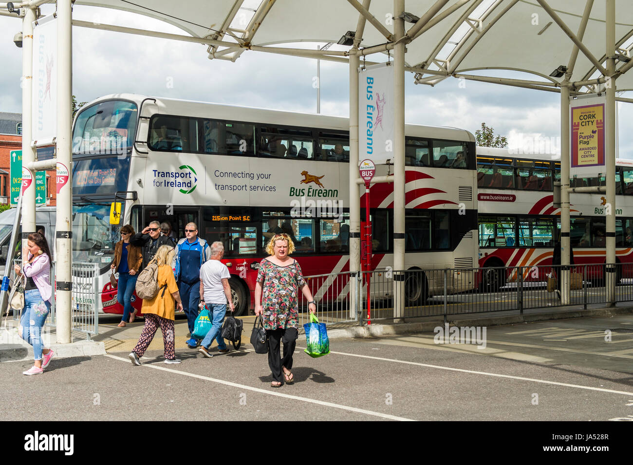 Bus Eireann Parnell Place Busbahnhof in Cork, Irland. Stockfoto