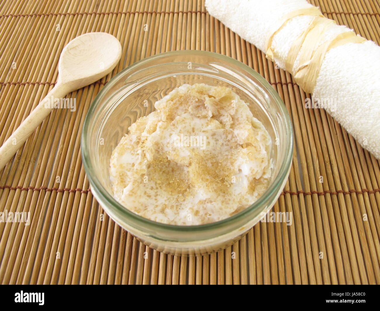 Zucker, Saccharose, Cocoanut Öl, Peeling, Zucker, Körperpflege, Kosmetik, Stockfoto