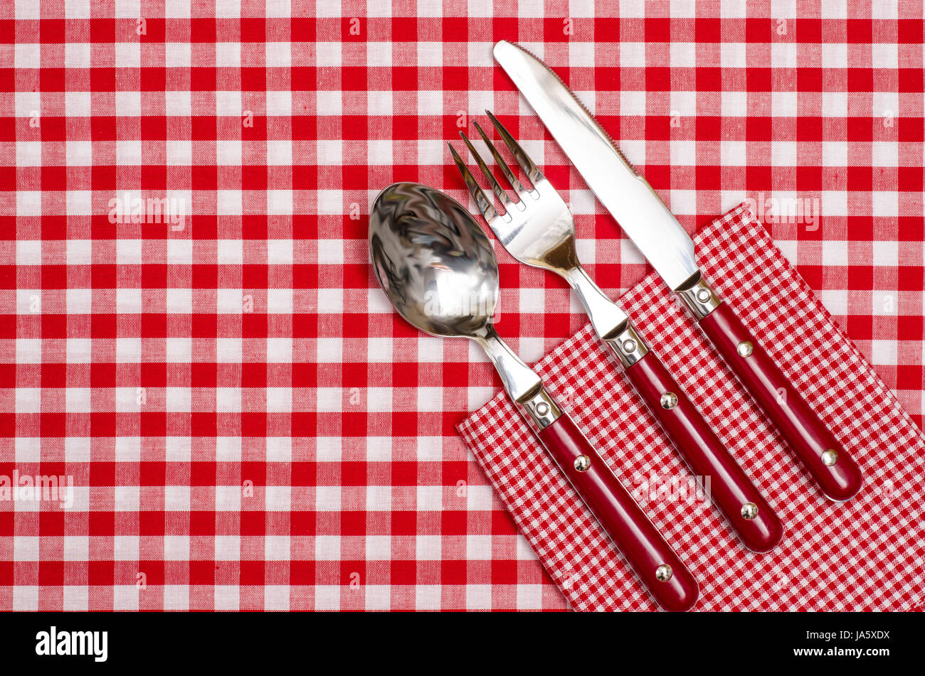 roten Besteck Messer, Gabel und Löffel Stockfoto