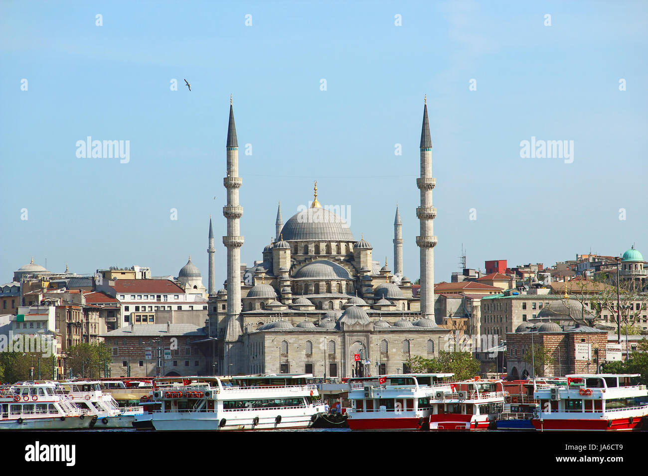 die-neue-moschee-yeni-cami-in-eminonu-fotos-und-bildmaterial-in-hoher