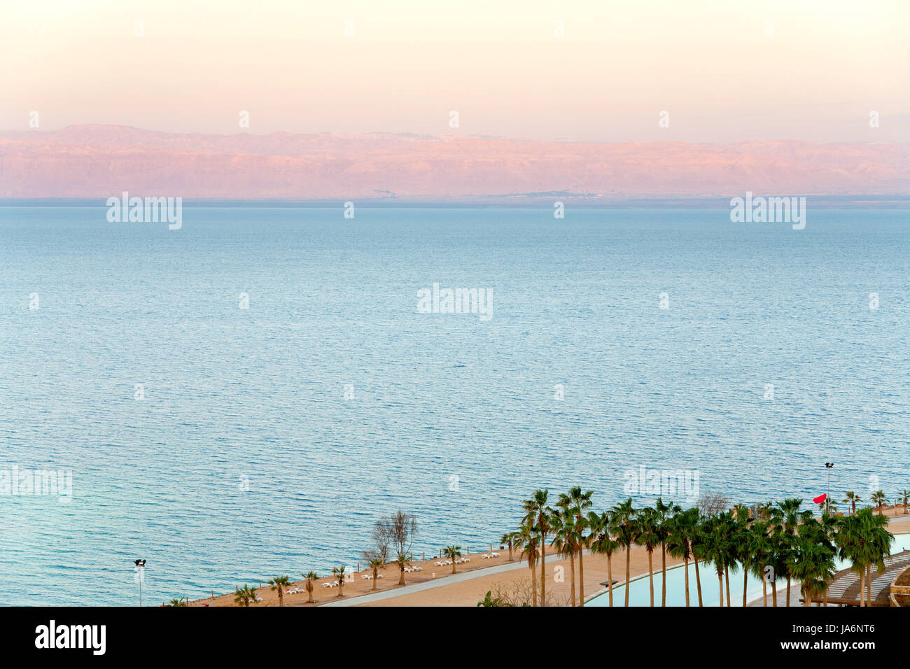 Hügel, Horizont, Strahl, Wolke, Strand, Meer, Strand, Meer, Sonnenaufgang, Stockfoto