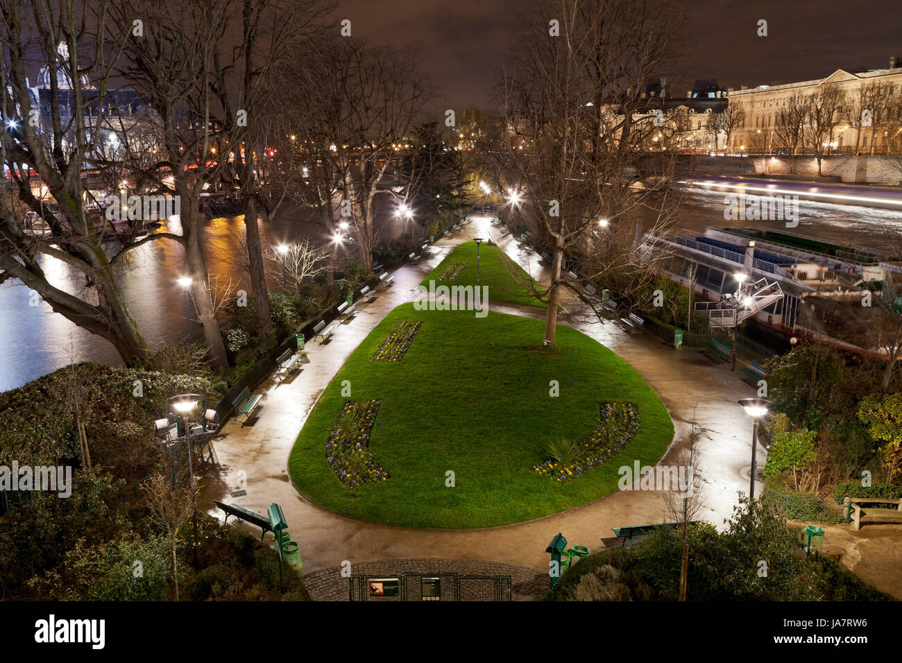 Haus, Gebäude, Stadt, Stadt, Garten, Verkehr, Transport, Brücke, Nacht, Stockfoto