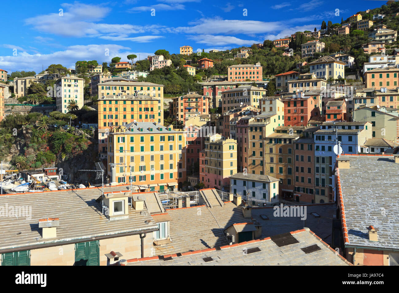 blau, Haus, Gebäude, Reisen, Kirche, Stadt, Stadt, Berg, Stein, Urlaub, Stockfoto
