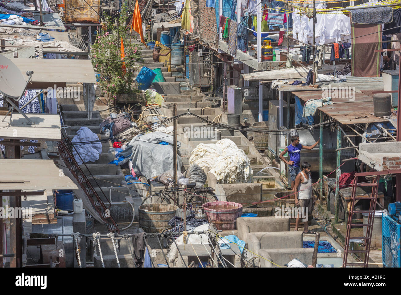 Editorial: MUMBAI, MAHARASHTRA, Indien, öffnen Sie 12. April 2017 - waschen Stifte in Mahalaxmi Dhobi Ghat Luft Waschsalon in Mumbai Stockfoto