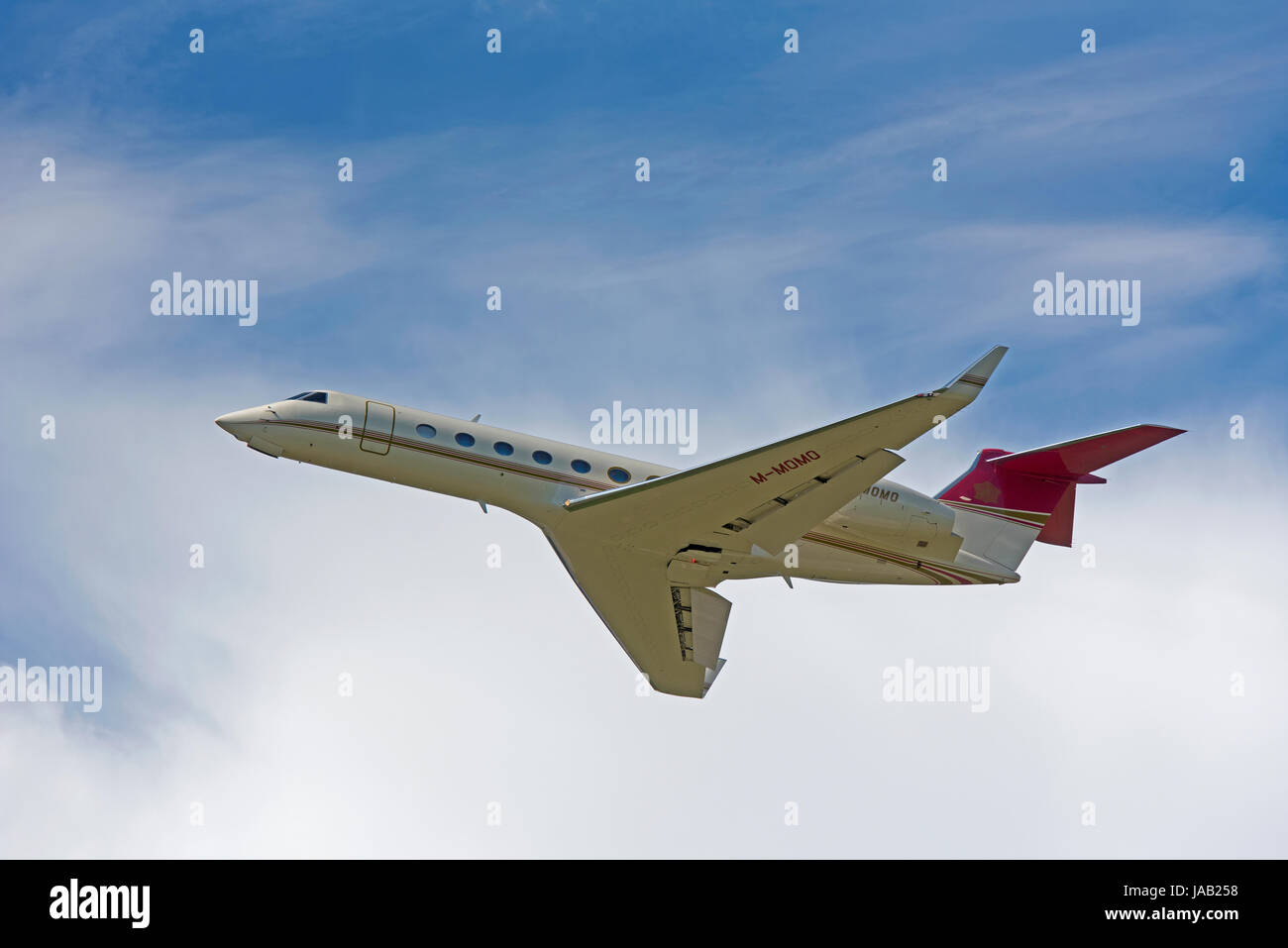 Golfstrom im Besitz von Mohammed Al Fayed am Inverness Dalcross Flughafen in den schottischen Highlands UK. Stockfoto