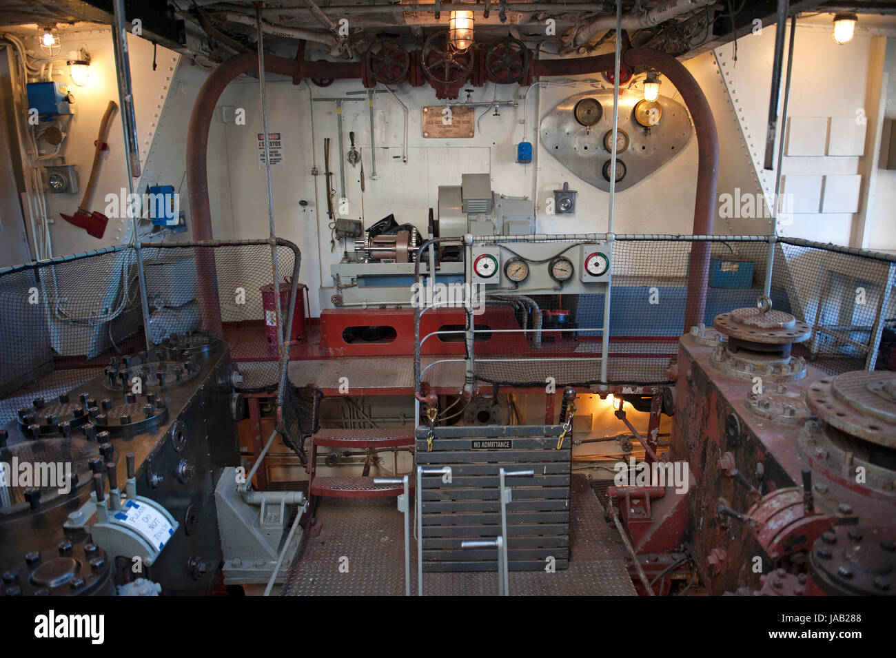Der Maschinenraum auf dem Leuchtturm zart, Flieder, Ausschreibung der einzige Dampf betriebene Leuchtturm in den Vereinigten Staaten. Flieder, festgemacht am Pier 25 in Hudson Ri Stockfoto