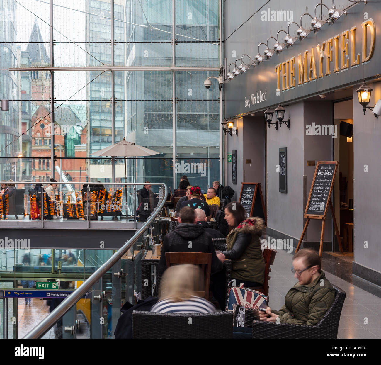 Manchester Piccadilly Bahnhof Stockfoto