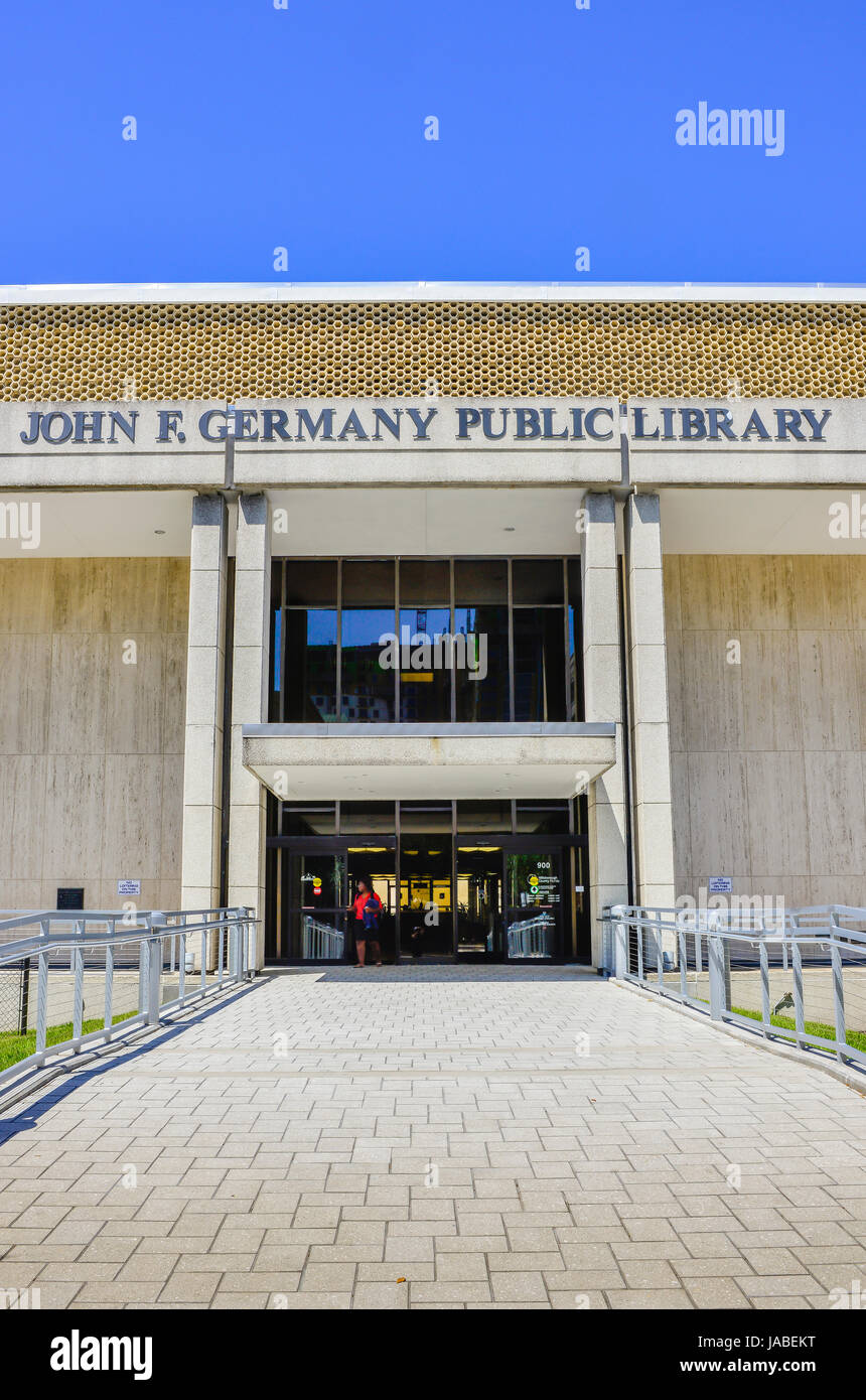 Eine moderne und organischen Abstraktion in der Architektur, die John E. Deutschland Public Library building, der "Beute", in der Innenstadt von Tampa, FL Stockfoto