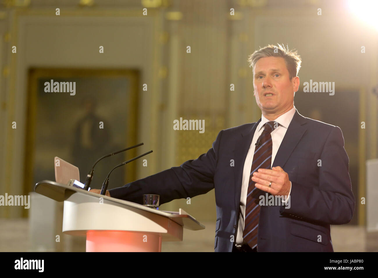 Sir Keir Starmer, Schatten Secretary Of State für den Ausstieg der Europäischen Union, hält eine Rede auf Labours Austritt Politik der Institute of Civil Engineers in London, wie die Partei seinen Plan für die Europäische Union, einschließlich der Gewährleistung der Rechte der EU-Arbeitnehmer im Vereinigten Königreich vor den allgemeinen Wahlen am 8. Juni 2017.  Mitwirkende: Keir Starmer wo: London, Vereinigtes Königreich bei: Kredit-25. April 2017: Dinendra Haria/WENN.com Stockfoto