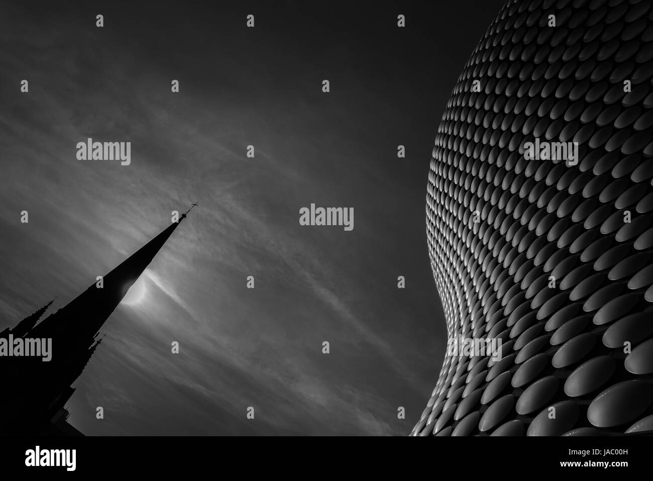 Schwarz / weiß Selfridges St. Martins Kirche Birmingham Bullring Stockfoto
