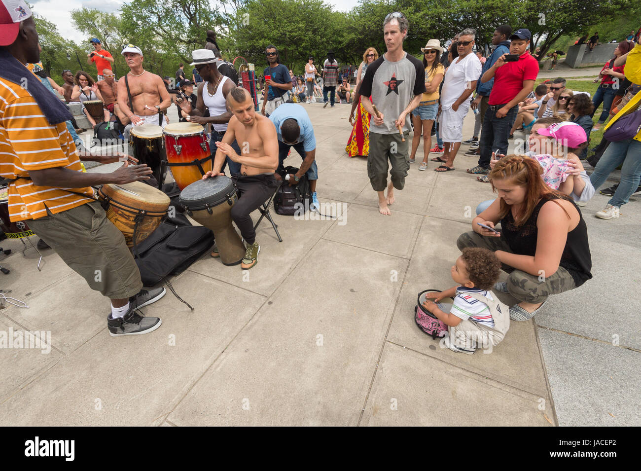 Montreal, 4. Juni 2017: Montreals Tam Tam Jam, jeden Sonntag auf Mont-Royal Stockfoto