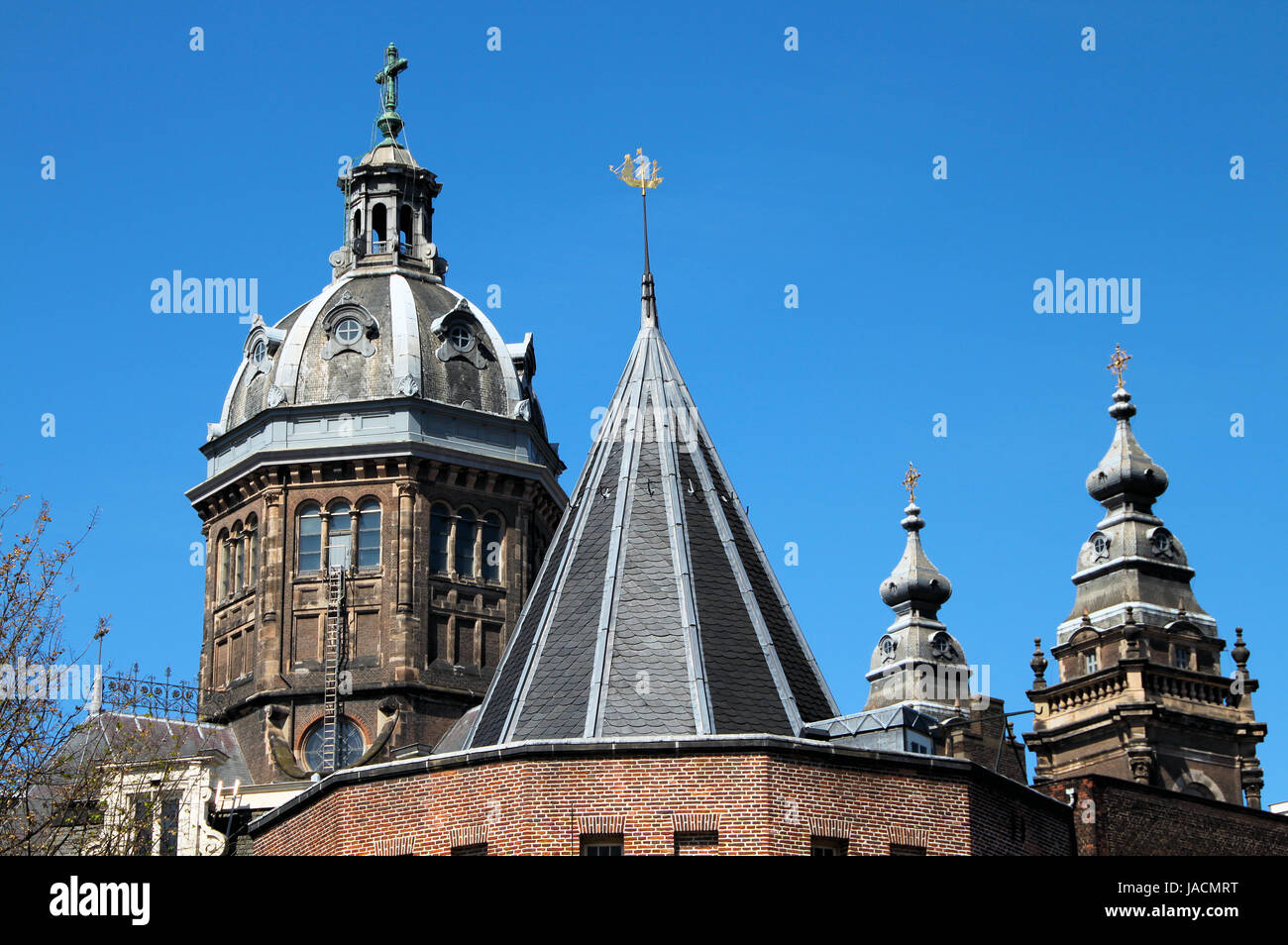 Schreierstoren und Sint Sint nicolaaskerk Stockfoto