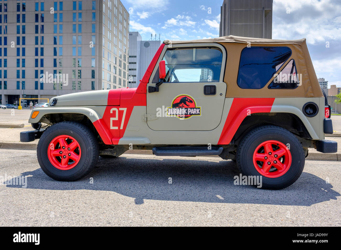 Benutzerdefinierte lackiert Jurassic Park Jeep, Jurassic Park logo, Fahrzeug 4x4, Geländewagen, Jeep, einer Art, London, Ontario, Kanada. Stockfoto