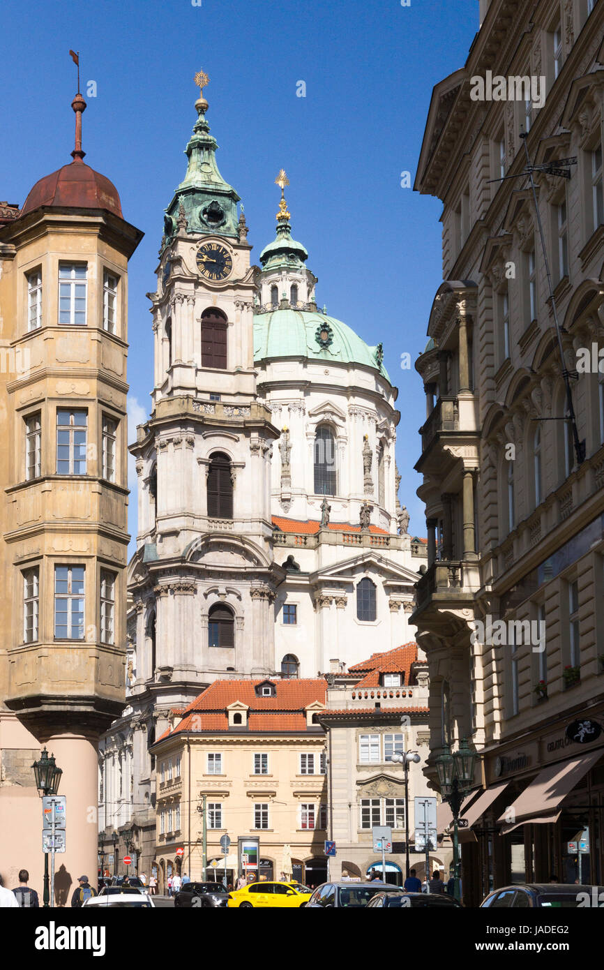 Die beeindruckenden Barock Saint Nicholas Church in Malá Strana Viertel von Prag Stockfoto