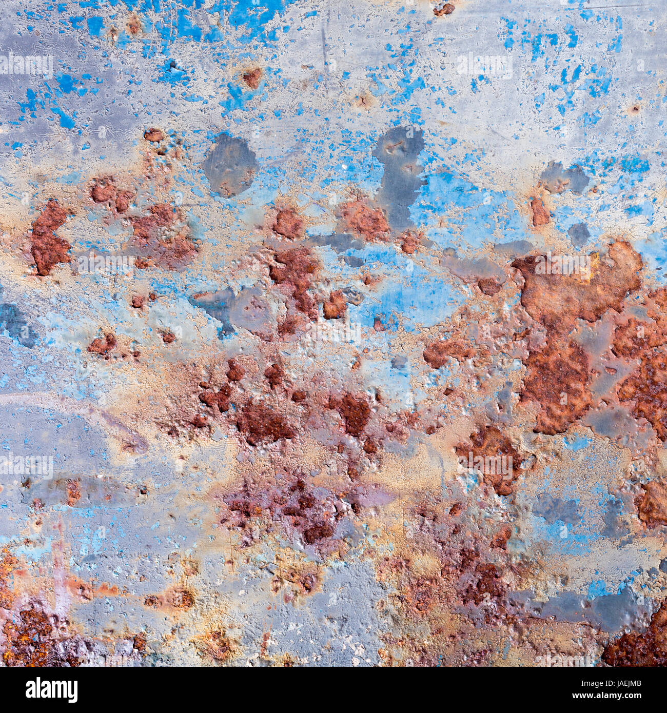 Blau, abblätternde Farbe und rostigen alten Metall Hintergrund, Textur. Platz. Stockfoto