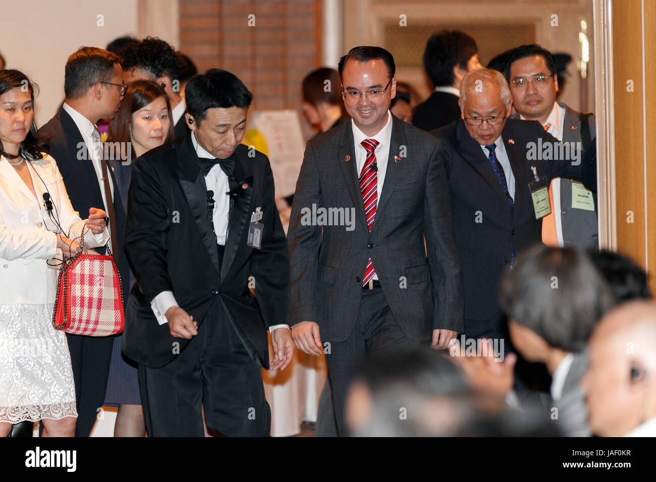 Staatssekretär für auswärtige Angelegenheiten der Republik der Philippinen Alan Cayetano besucht der 23. internationalen Konferenz über die Zukunft Asiens am 6. Juni 2017, Tokio, Japan. Der 23. International Conference on The Future of Asia vereint 27 Staats-und Regierungschefs aus der Region für zwei Tage von Diskussionen über Themen wie den Einfluss von Brexit und amerikanische First und Asien. Bildnachweis: Rodrigo Reyes Marin/AFLO/Alamy Live-Nachrichten Stockfoto