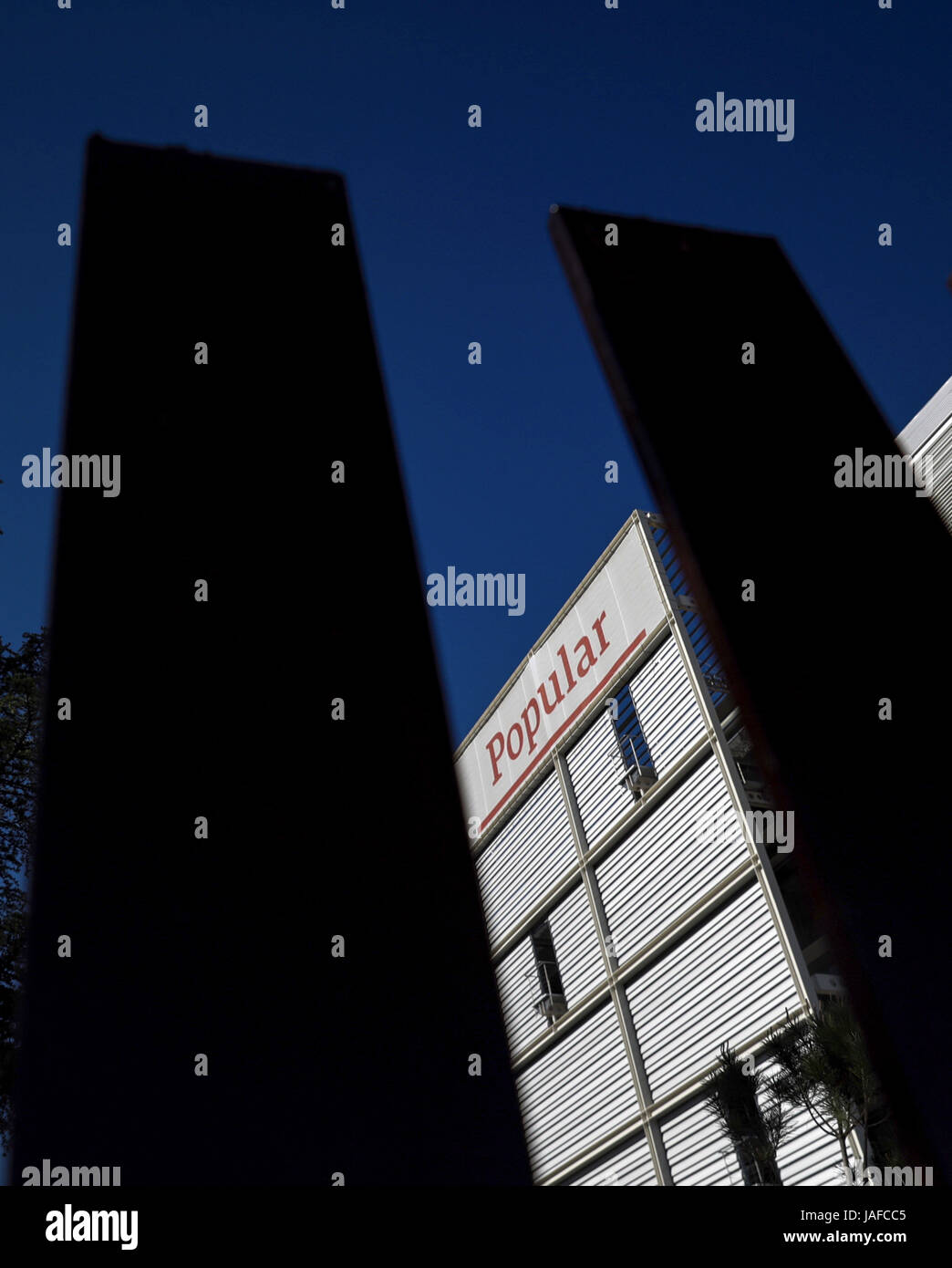 Ein Blick Auf Die Fassade Des Neuen Hauptsitzes Der Spanischen