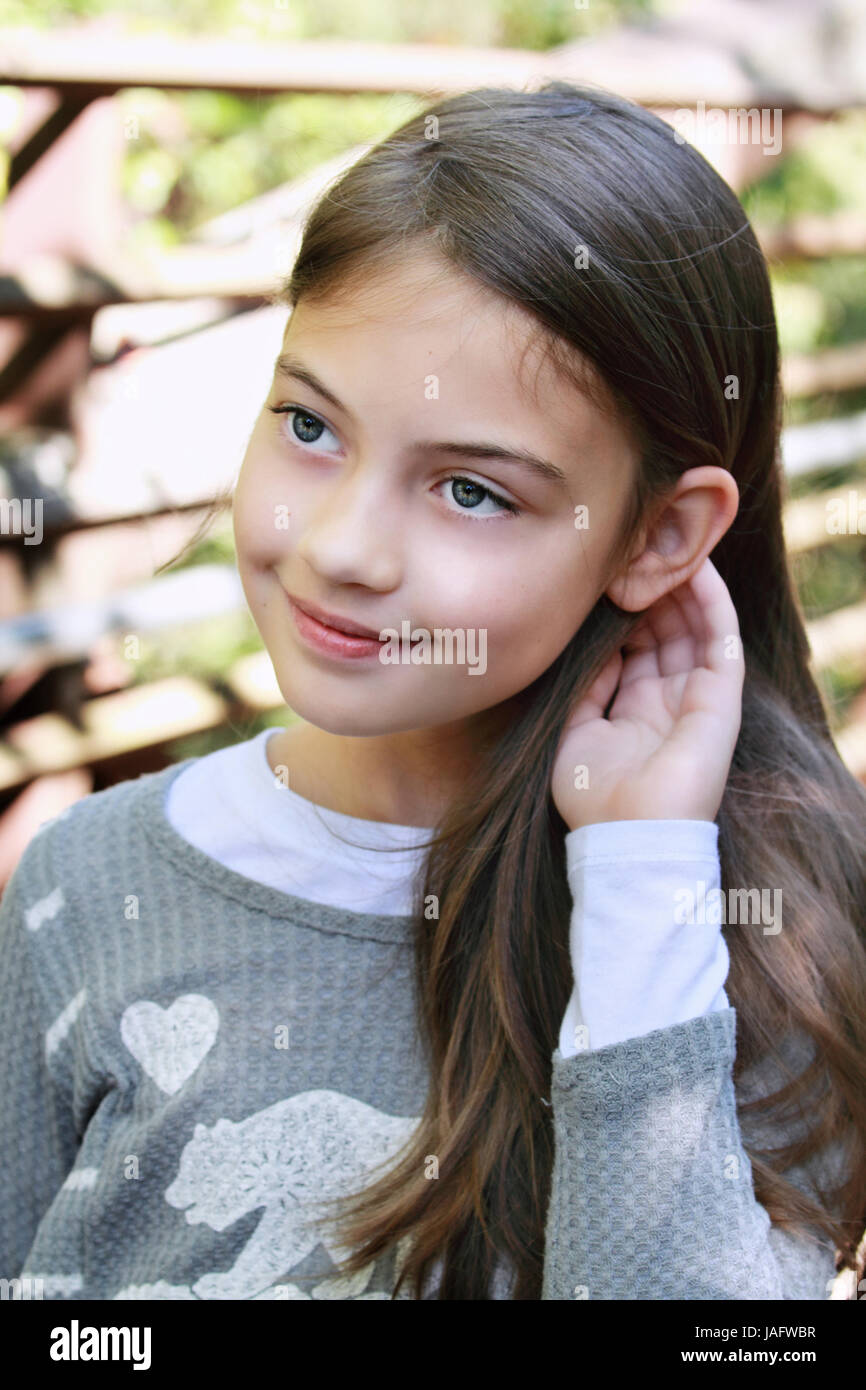 Pre-teen Zicklein mit langen Haaren. Stockfoto